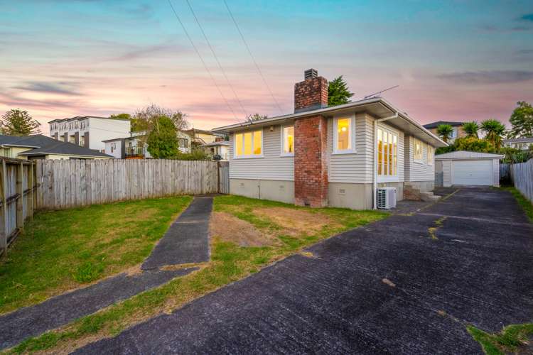 38 Valonia Street New Windsor_17