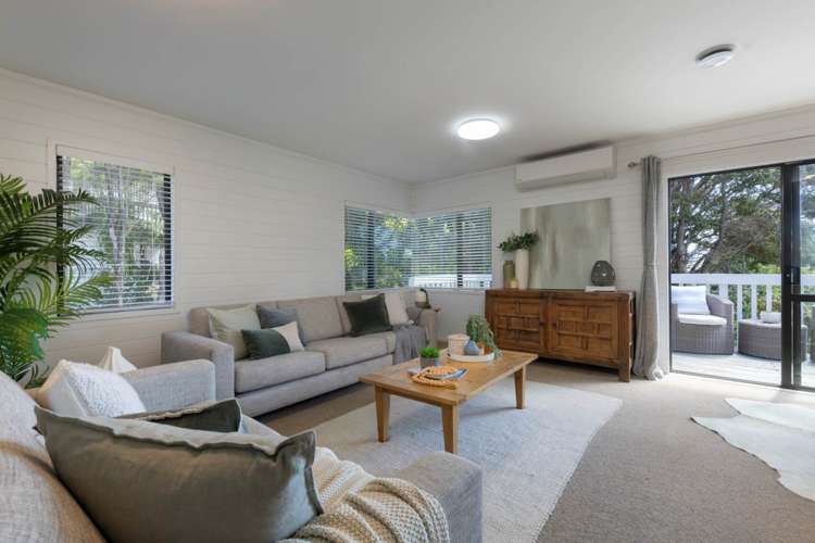 36a Highland Avenue Titirangi_6