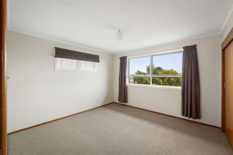 435 Fergusson Drive Thames_38