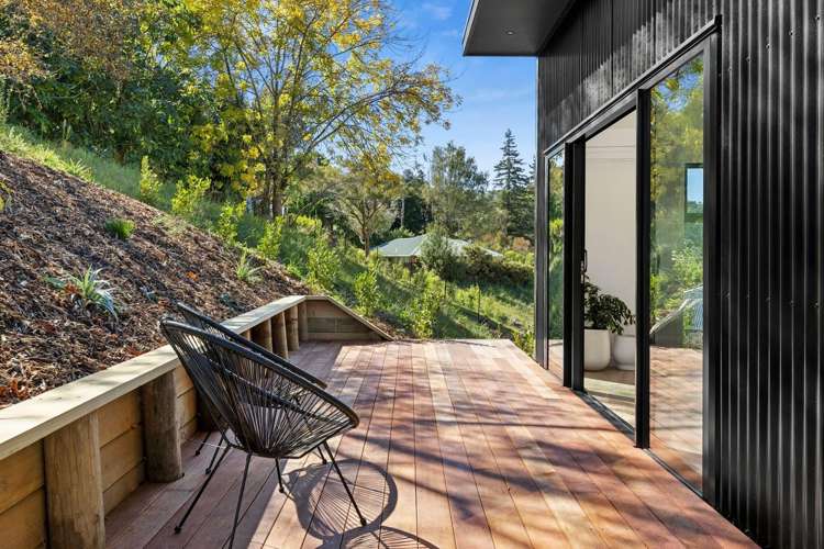 8 Golden Elm Rise Toi Toi_7