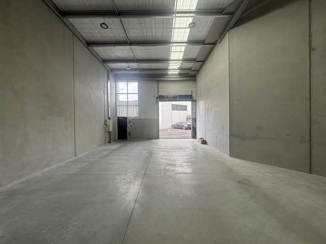 4/74 Westpoint Drive Hobsonville_4