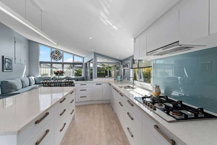 21 Merani Street Narrow Neck_7