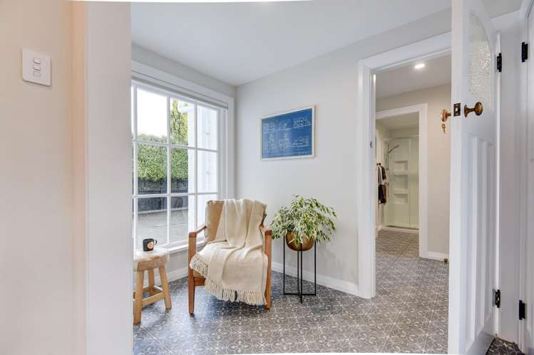 3 Brassey Road Saint Johns Hill_10