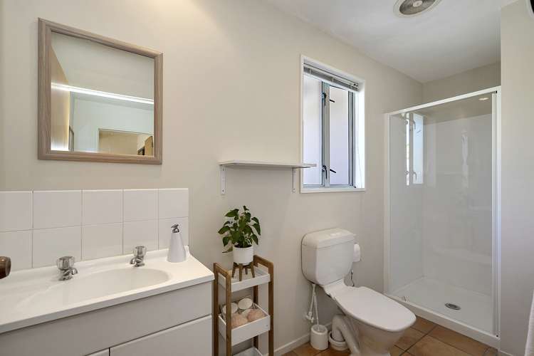 10 Godfrey Place Ilam_8