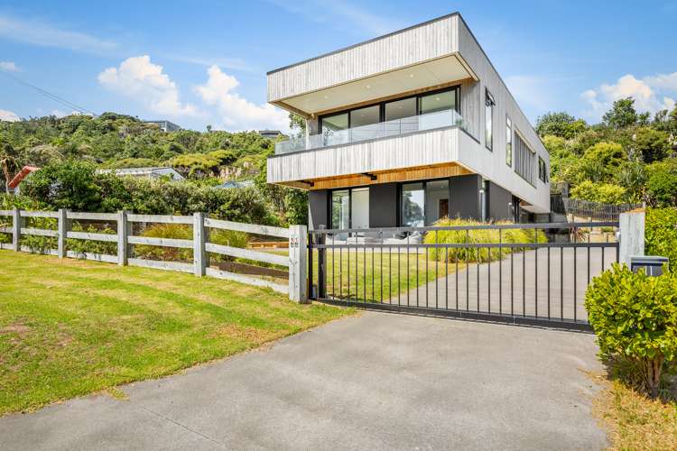 11 Edwin Mitchelson Road Muriwai_24