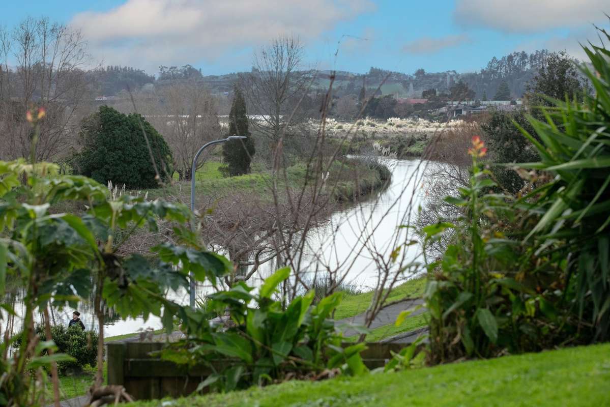4, 6, 6A Beach Road_2