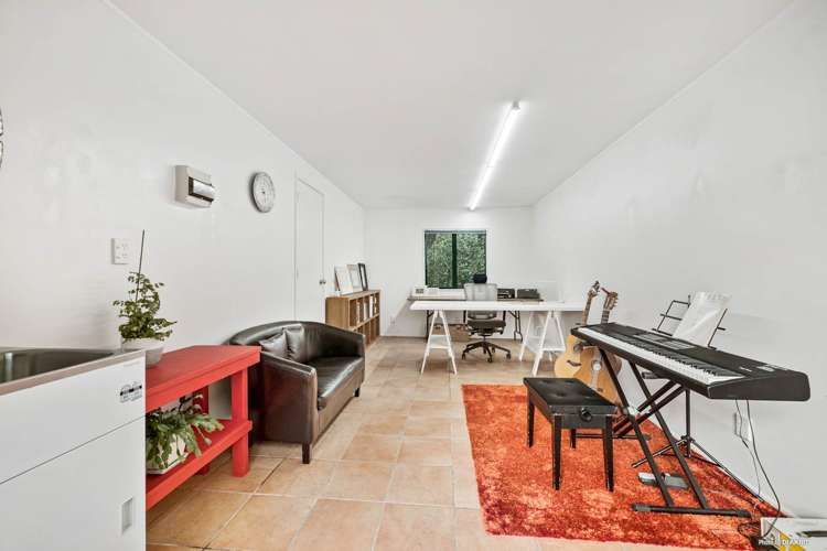 1 Whangaparaoa Road Red Beach_33