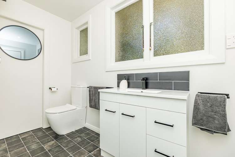 47 Old North Road Marchwiel_12