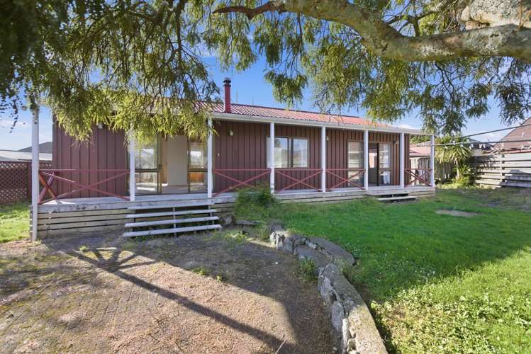 14 Dunn Street Egmont Village_2