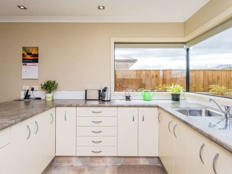 27 Gilligan Close College Estate_9