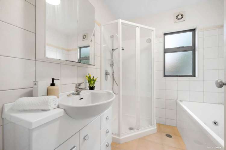 23 Winscombe Street Belmont_19