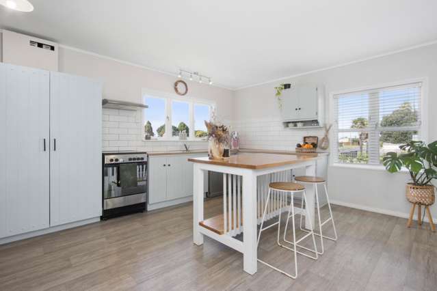 31 Athenree Road Athenree_3