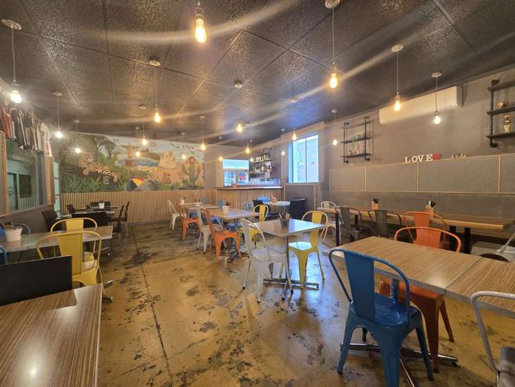 402-404 Great North Road Henderson_1