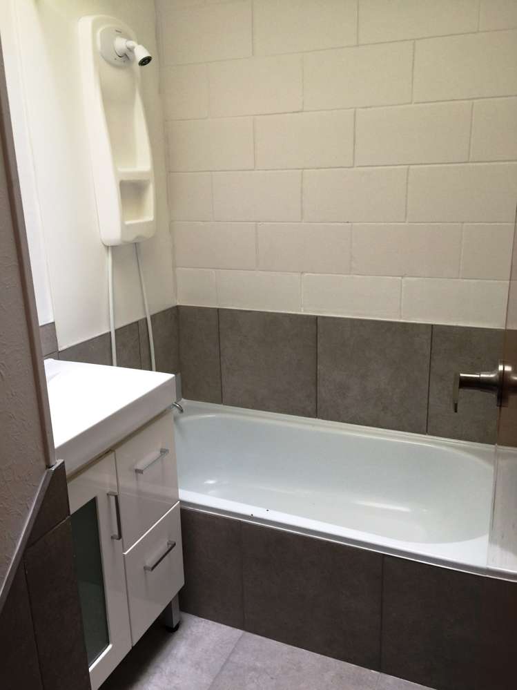 4/106 West Coast Road Glen Eden_6