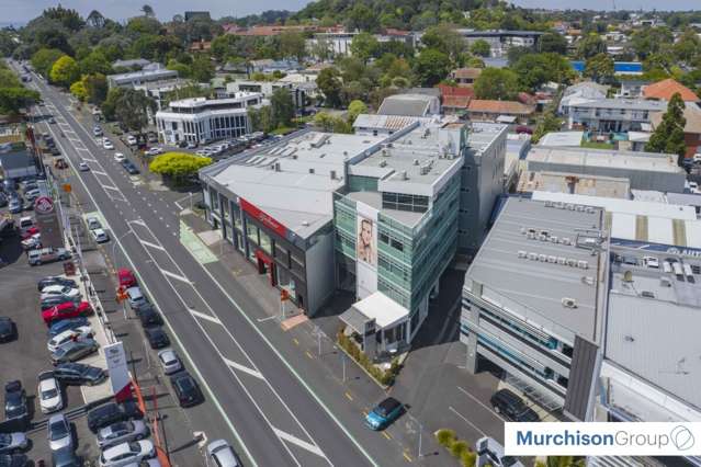 19 Great South Road Epsom_2