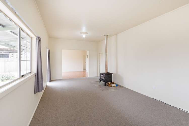 506 Sandon Road Feilding_17