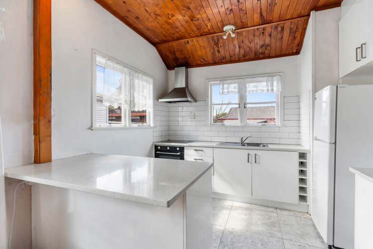 2/121 East Tamaki Road Papatoetoe_5