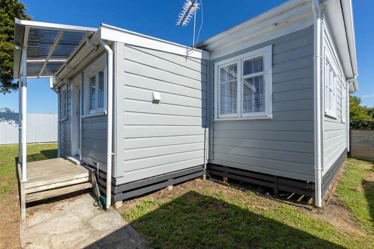 79A Swansea Road Stratford_8
