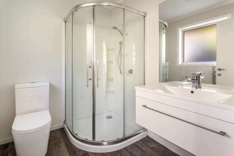 81 Washbourn Drive Richmond_9