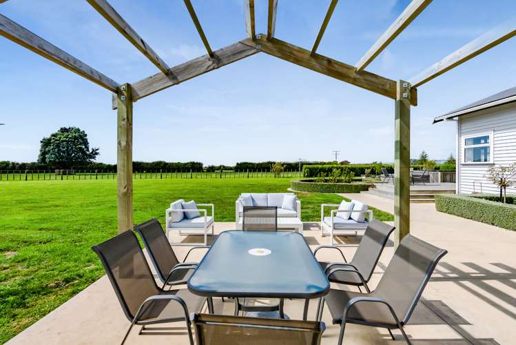 2 Snell Road Tikorangi_5