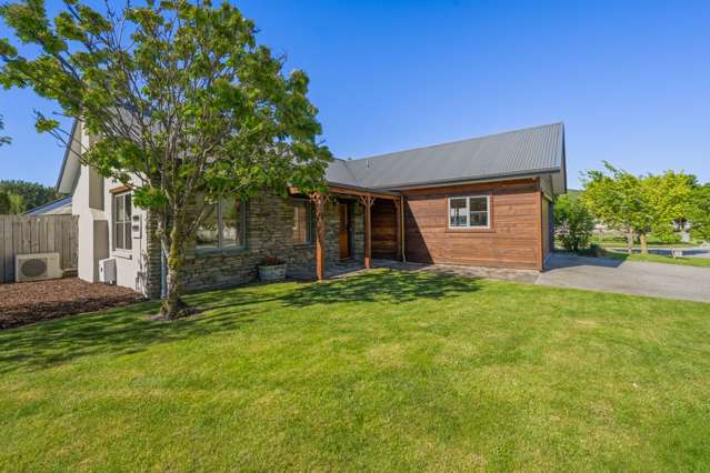 4 & 4A Manorburn Place Lake Hayes Estate_2