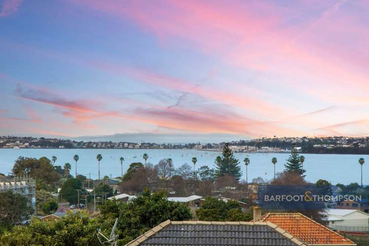 4/53 Court Crescent_1