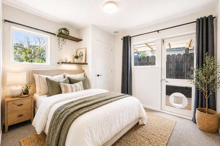 22 Whangaparaoa Road Red Beach_22