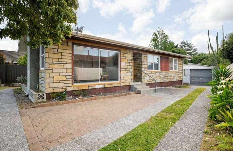 38 Forth Crescent Glenview_10