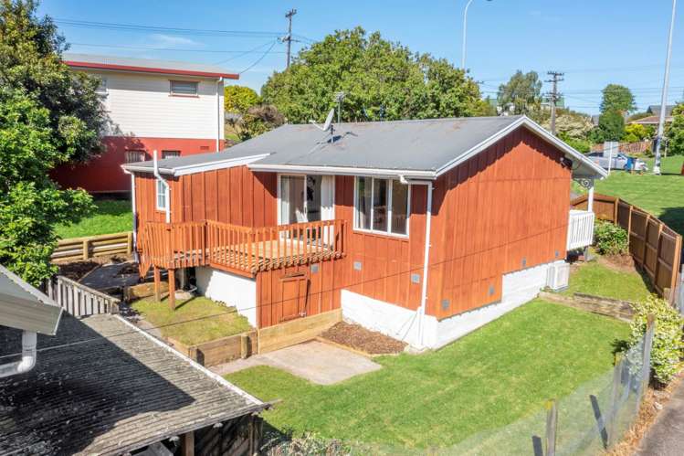 1/70 Mcleod Road Te Atatu South_3