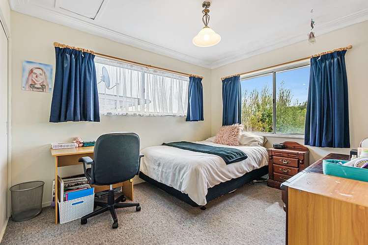 75 Clark Road Pahurehure_13