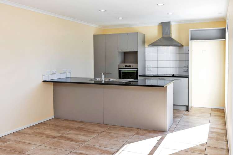 13 Hoihere Drive (Pvt) One Tree Point_8