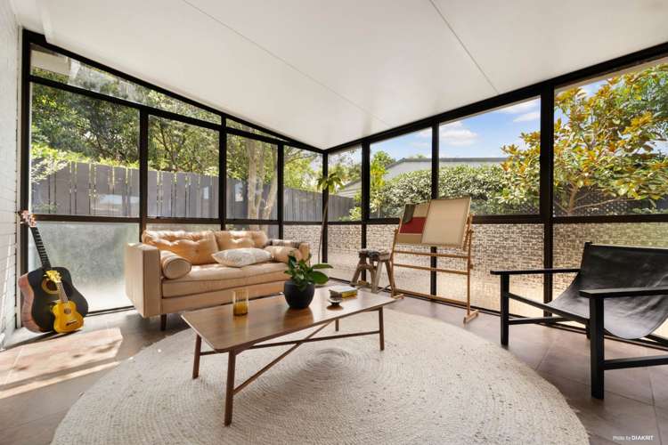 10 Tui Street Point Chevalier_7