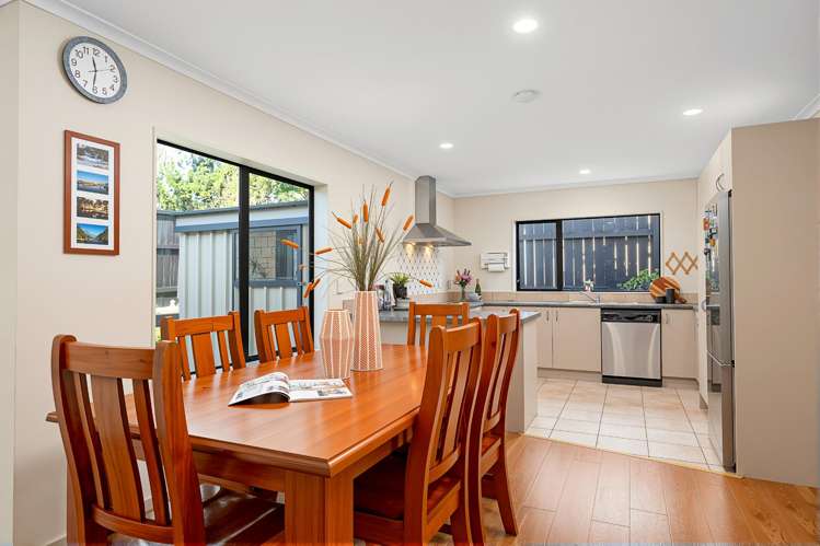 48 Basra Drive Henderson_12