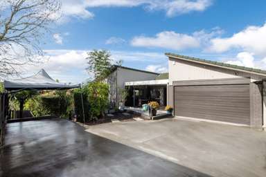 127 Oaktree Avenue_1