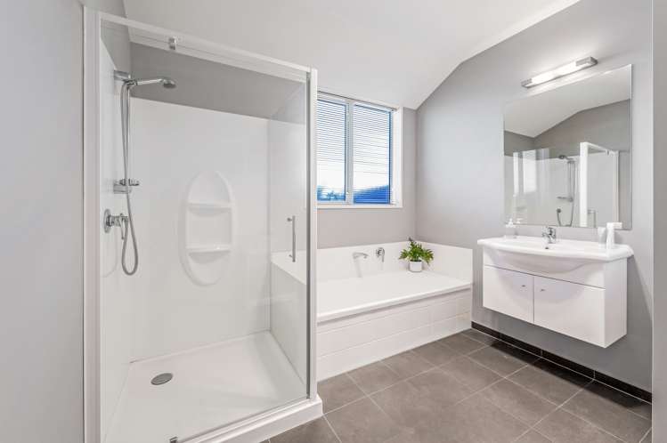 77 North Terrace Darfield_15