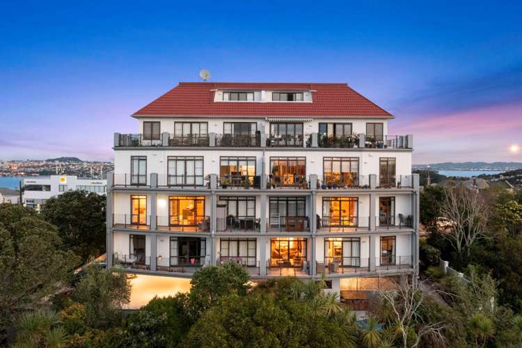 10/99 Mokoia Road Birkenhead_23