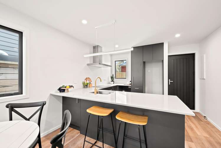 22a Palmer Crescent Silverstream_17