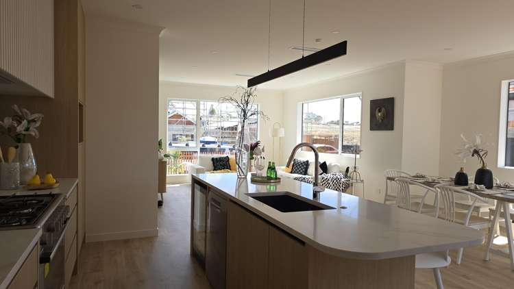 375 Te Taruna Drive Milldale_1