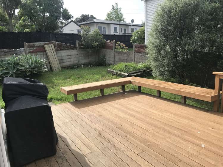 20 Coronation Street Belmont_7