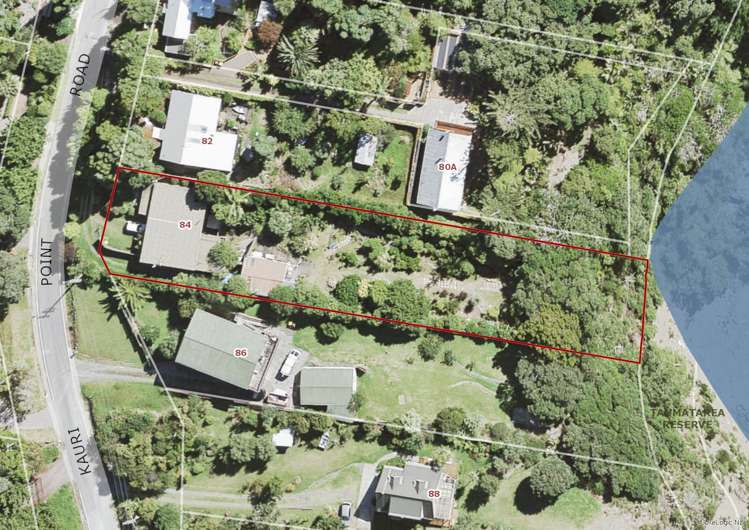 84 Kauri Point Road Laingholm_14