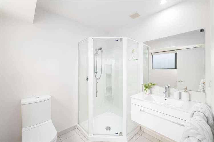 12 Somerville Crescent Aidanfield_7