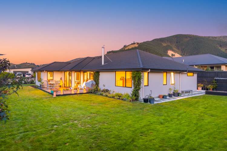 16 Woolshed Drive Stoke_1