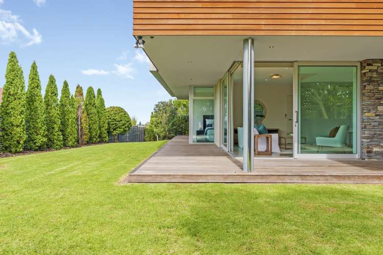 451 East Coast Road Murrays Bay_11