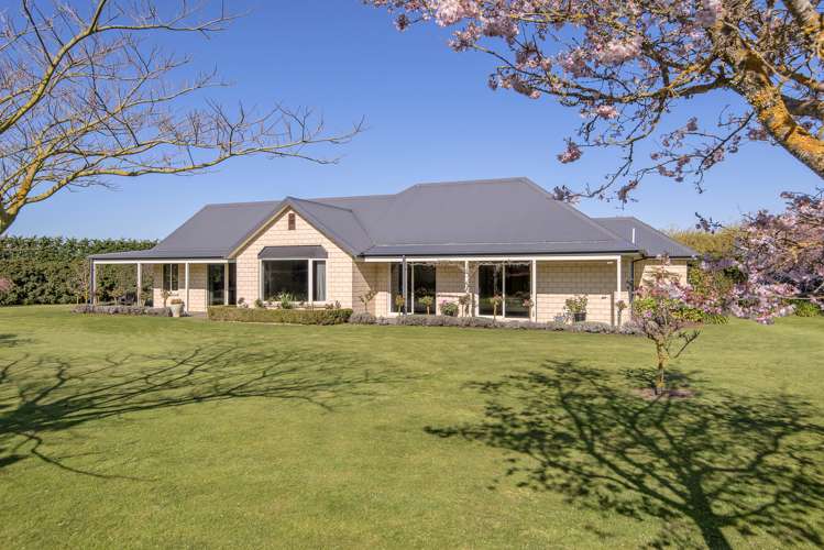 2/736 Sandy Knolls Road West Melton_20