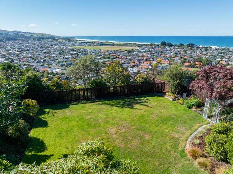 113 Easther Crescent Kew_33