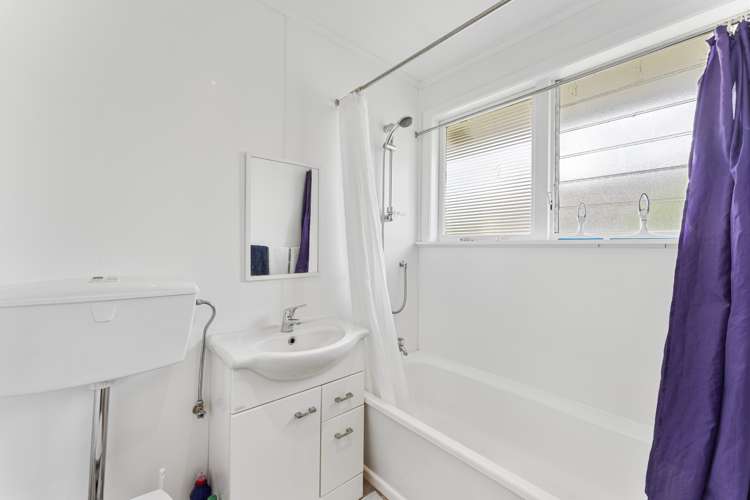 2/1242 Fergusson Drive Brown Owl_12