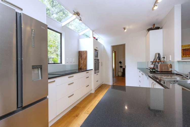 156 Laingholm Drive Laingholm_6