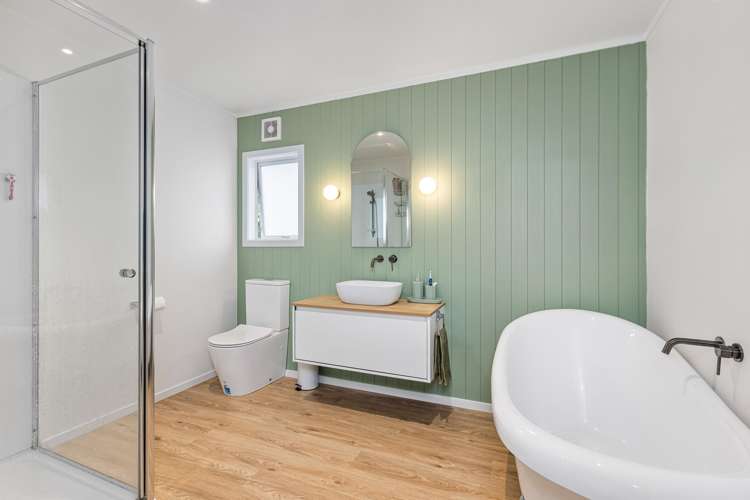 4 Sun Valley Hatfields Beach_12