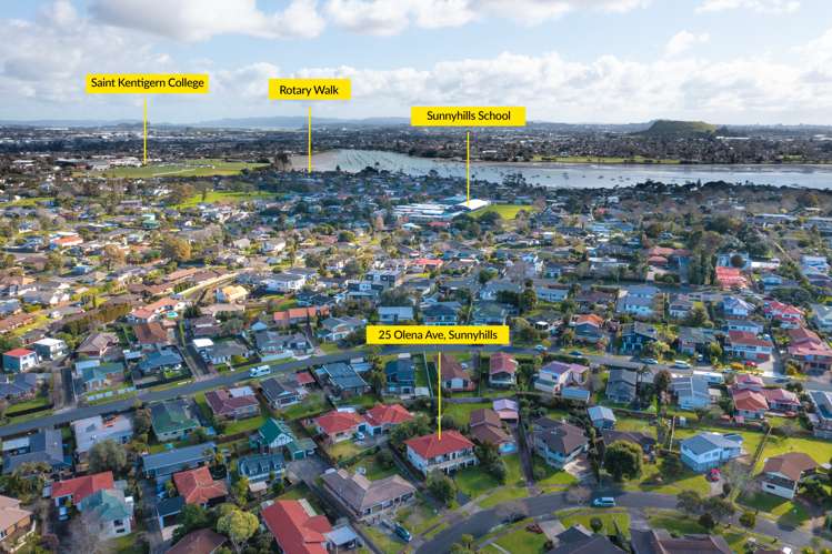 25 Olena Avenue Sunnyhills_13