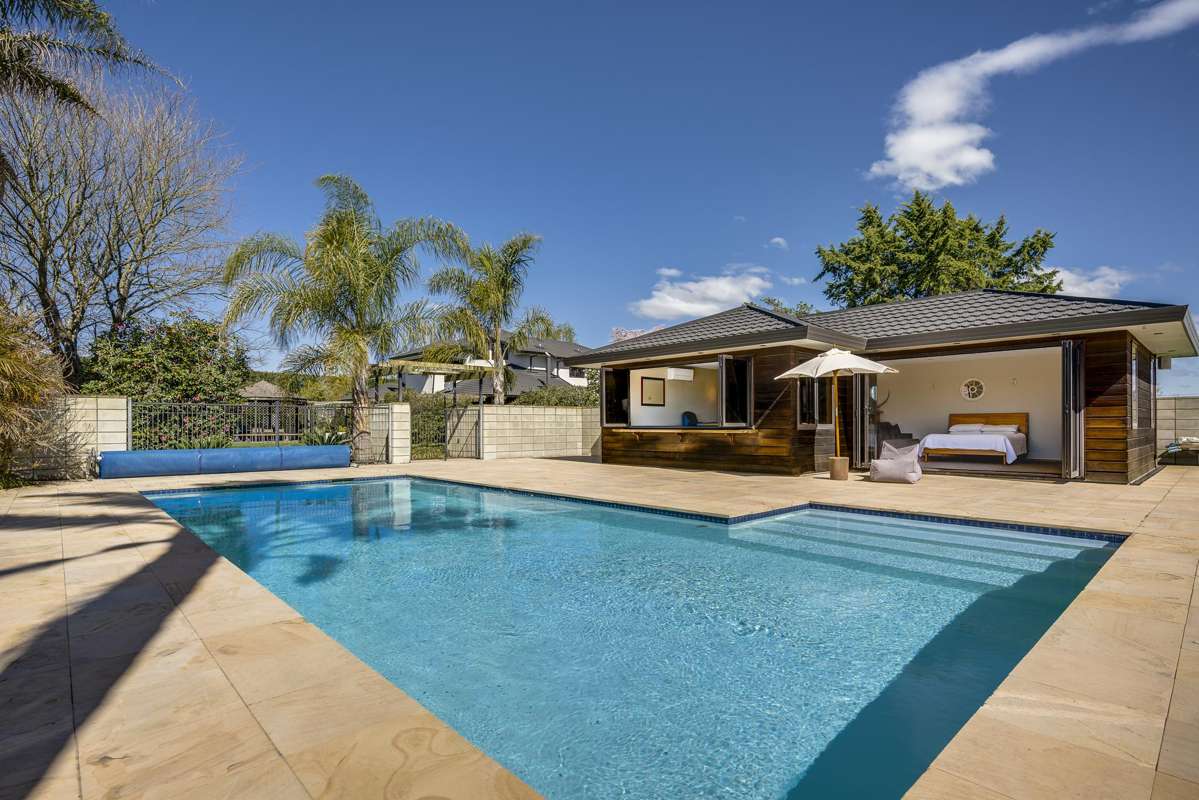 144 Longlands Road_3